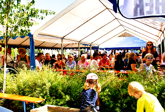 Bürgerfest am neuen Dorfplatz Weiler in den Bergen